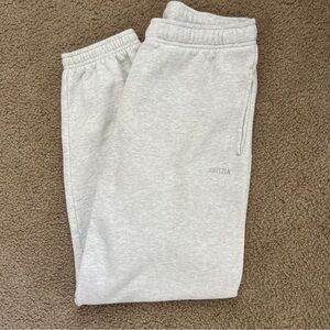 Aritzia Cozy Sweatfleece Mega Jogger Sweatpants Heather Cloud White